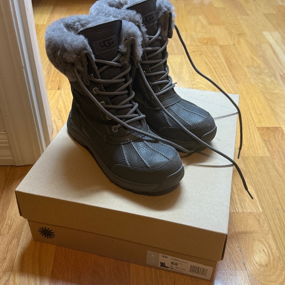 UGG Adirondack Boot III